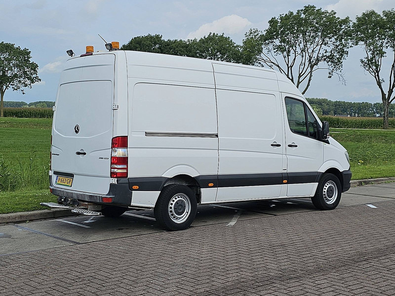 Mercedes-Benz Sprinter 316 ac automaat EURO6 - Товарно комбе: слика 3 Mercedes-Benz Sprinter 316 ac automaat EURO6 - Товарно комбе: слика 3