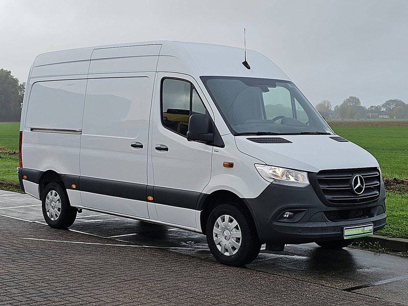 Mercedes-Benz Sprinter 317 L2H2 Navi RWD - Товарно комбе: слика 5 Mercedes-Benz Sprinter 317 L2H2 Navi RWD - Товарно комбе: слика 5