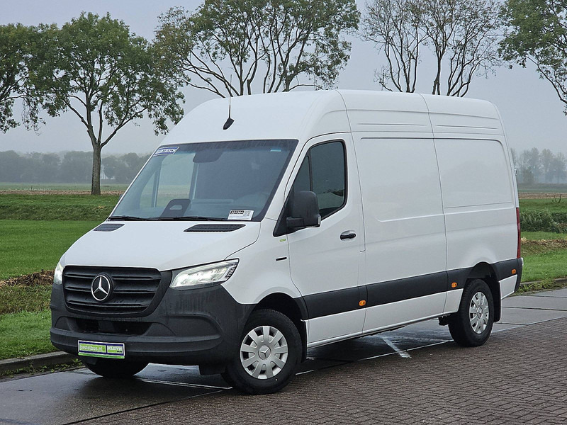 Mercedes-Benz eSprinter 320 L2H2 81kWh Nieuw - Товарно комбе, Електрично комбе: слика 2 Mercedes-Benz eSprinter 320 L2H2 81kWh Nieuw - Товарно комбе, Електрично комбе: слика 2
