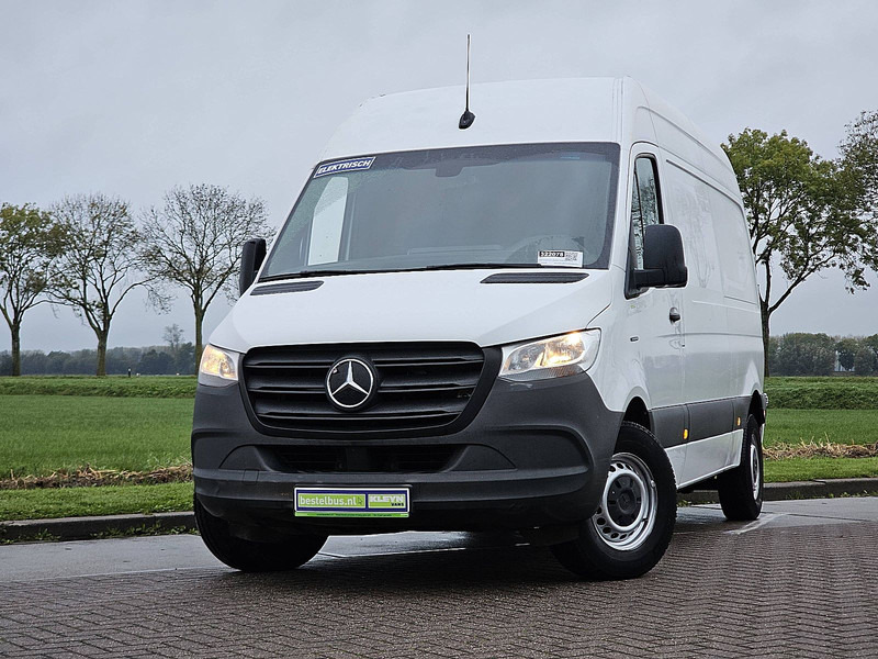Mercedes-Benz eSprinter L2H2 Elektrisch AC! - Товарно комбе, Електрично комбе: слика 1 Mercedes-Benz eSprinter L2H2 Elektrisch AC! - Товарно комбе, Електрично комбе: слика 1