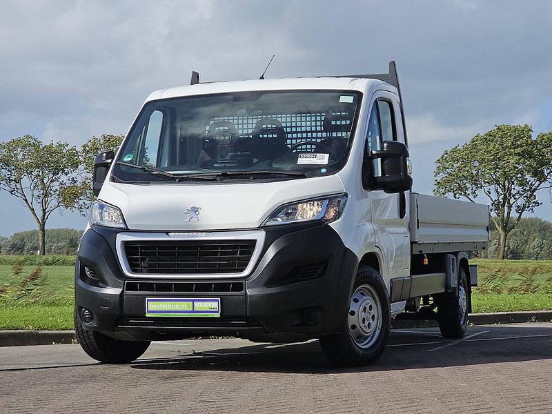 Peugeot Boxer 2.0 L4 Open Laadbak AC - Комбе со отворен сандак: слика 1 Peugeot Boxer 2.0 L4 Open Laadbak AC - Комбе со отворен сандак: слика 1