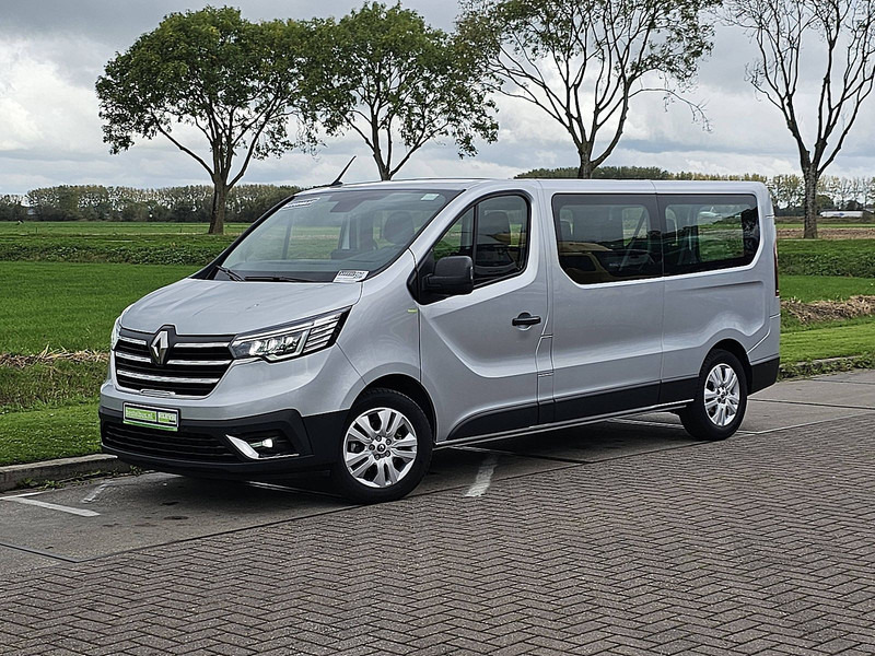 Renault Trafic 2.0 DCI ac aut. 8 pers EURO6 - Минибус, Патничко комбе: слика 2 Renault Trafic 2.0 DCI ac aut. 8 pers EURO6 - Минибус, Патничко комбе: слика 2