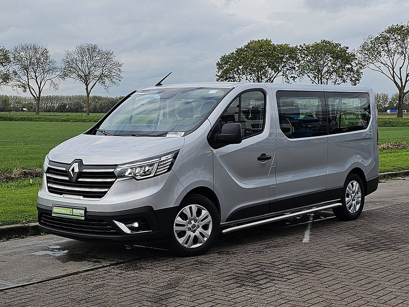 Renault Trafic 2.0 DCI ac aut. 9 pers EURO6 - Минибус, Патничко комбе: слика 2 Renault Trafic 2.0 DCI ac aut. 9 pers EURO6 - Минибус, Патничко комбе: слика 2