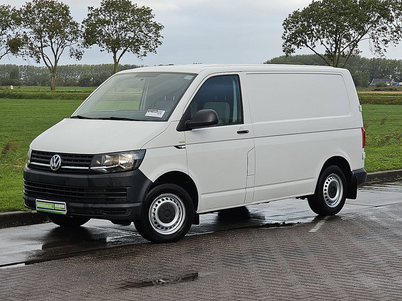 Volkswagen Transporter 2.0 TDI - Мало комбе: слика 2 Volkswagen Transporter 2.0 TDI - Мало комбе: слика 2