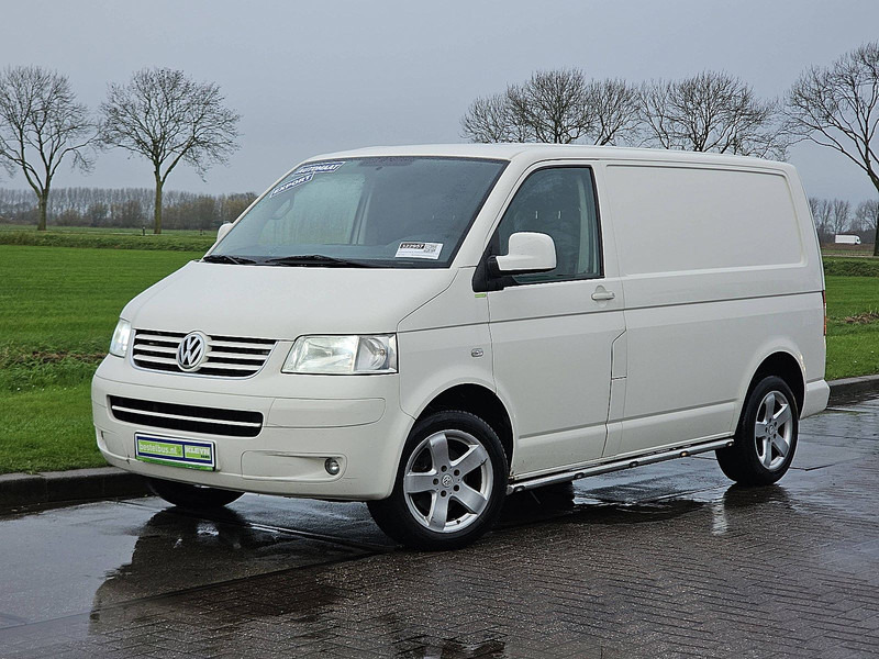 Volkswagen Transporter 2.5 TDI - Мало комбе: слика 2 Volkswagen Transporter 2.5 TDI - Мало комбе: слика 2