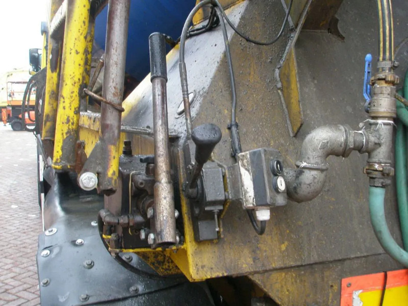 De Buf mixer - Полуприколка миксер за бетон: слика 5 De Buf mixer - Полуприколка миксер за бетон: слика 5