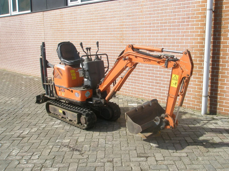 Hitachi ZX10U-2 - Мини багер: слика 4 Hitachi ZX10U-2 - Мини багер: слика 4