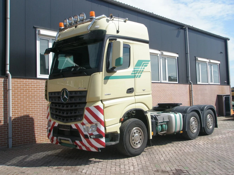 Mercedes-Benz Arocs 3351 3351 120 Ton - Камион влекач: слика 1 Mercedes-Benz Arocs 3351 3351 120 Ton - Камион влекач: слика 1
