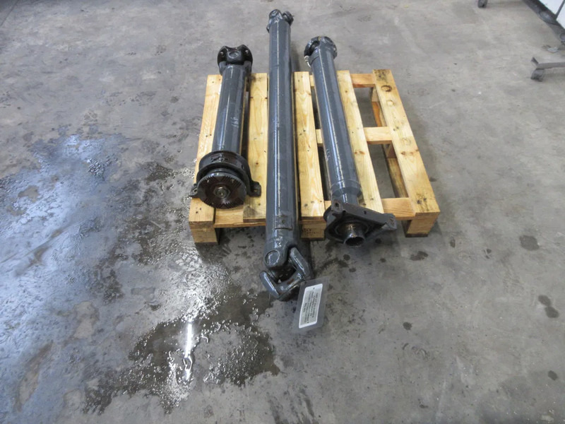 DAF 1700921//1708224 // L1=794/L2=2621/L3=1032 DAF LF 230 EURO 6 MODEL 2020 - Погонско вратило за Камион: слика 4 DAF 1700921//1708224 // L1=794/L2=2621/L3=1032 DAF LF 230 EURO 6 MODEL 2020 - Погонско вратило за Камион: слика 4