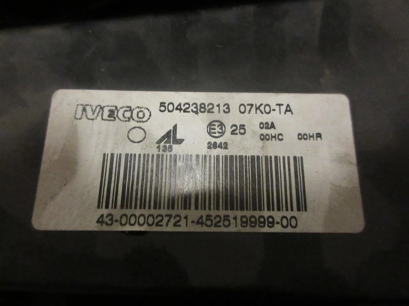 Iveco 504238213 // 504238496 KOPLAMP STRALIS EURO 5 LINKS & RECHTS - Предни светла за Камион: слика 5 Iveco 504238213 // 504238496 KOPLAMP STRALIS EURO 5 LINKS & RECHTS - Предни светла за Камион: слика 5