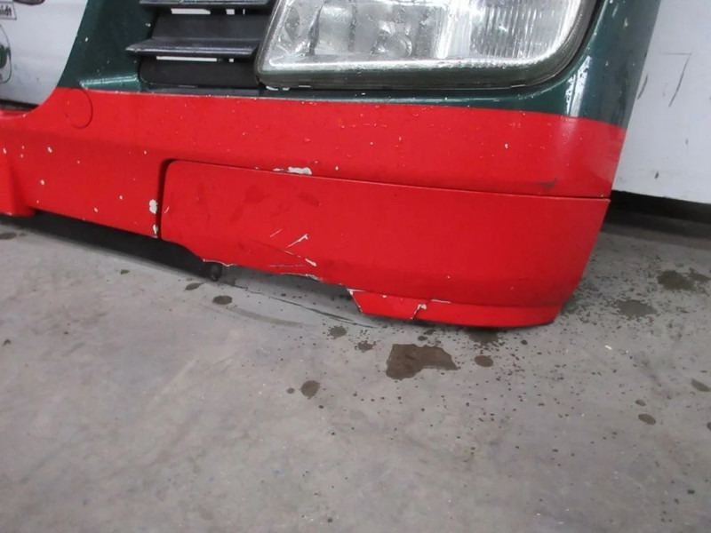 MAN 81.41610-0409 COMPLETE BUMPER MET KOPLAMPEN EN MISTLICHT TGS EURO 5 - Браник за Камион: слика 4 MAN 81.41610-0409 COMPLETE BUMPER MET KOPLAMPEN EN MISTLICHT TGS EURO 5 - Браник за Камион: слика 4