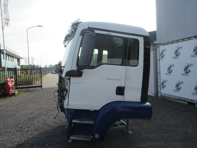 MAN MAN 26.320 TGS CABINE DAG UITVOERING MODEL 2016 EURO 6 - Кабина и ентериер за Камион: слика 3 MAN MAN 26.320 TGS CABINE DAG UITVOERING MODEL 2016 EURO 6 - Кабина и ентериер за Камион: слика 3