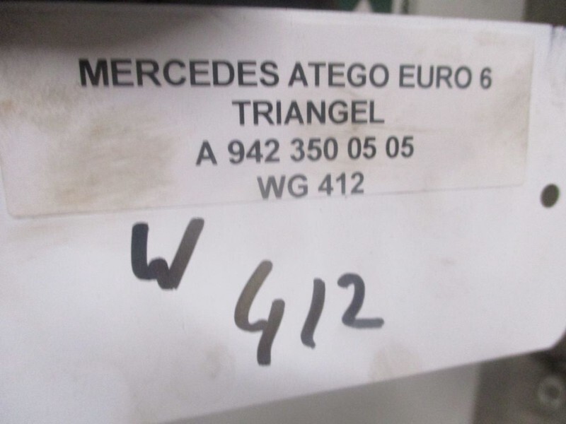 Mercedes-Benz ATEGO A 942 350 05 05 TRIANGEL EURO 6 - V-шипка за Камион: слика 2 Mercedes-Benz ATEGO A 942 350 05 05 TRIANGEL EURO 6 - V-шипка за Камион: слика 2