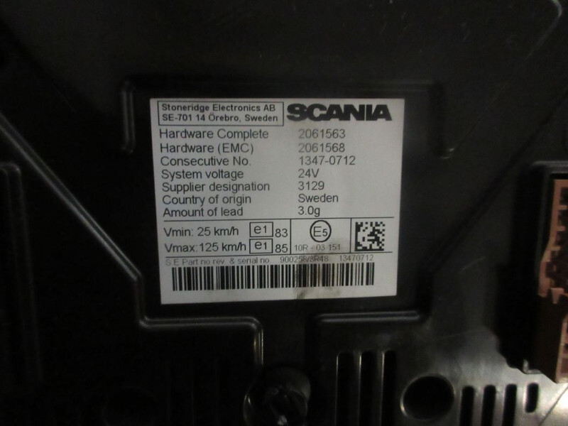 Scania 2061563 SCANIA R 410 EURO 6 - Контролна табла за Камион: слика 2 Scania 2061563 SCANIA R 410 EURO 6 - Контролна табла за Камион: слика 2