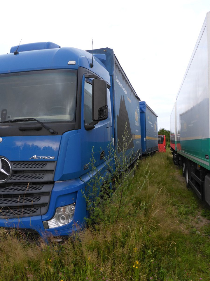 Mercedes-Benz 1840 Top Zustand 106 m3 Euro 6 + Anhänger - Камион со церада: слика 5 Mercedes-Benz 1840 Top Zustand 106 m3 Euro 6 + Anhänger - Камион со церада: слика 5