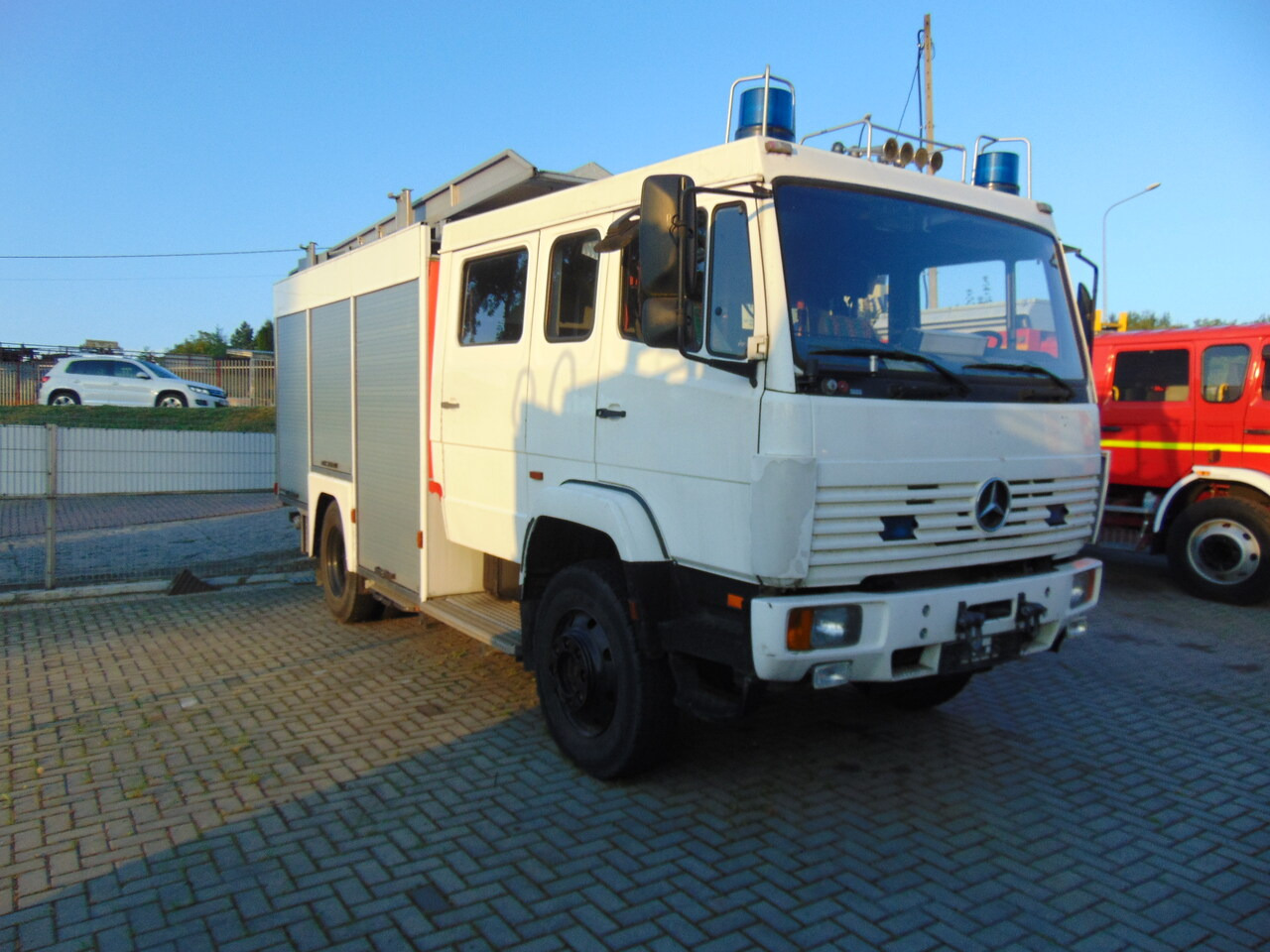 MERCEDES-BENZ 1124AF 4x4 MAGIRUS - Комунално/ Специјално возило: слика 2 MERCEDES-BENZ 1124AF 4x4 MAGIRUS - Комунално/ Специјално возило: слика 2