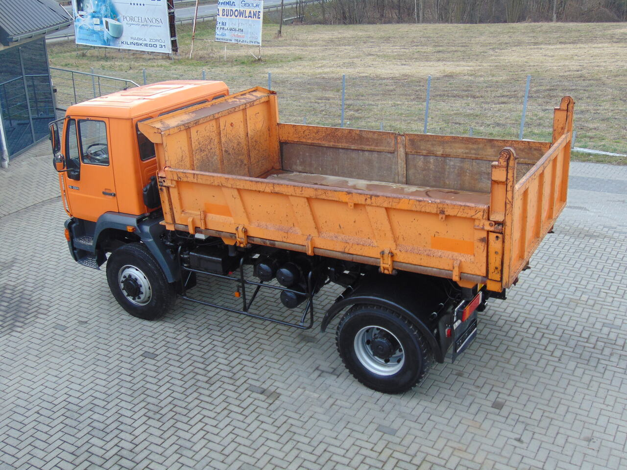 Лизинг на MAN 18-224 4x4 KIPER MAN 18-224 4x4 KIPER: слика 9 Лизинг на MAN 18-224 4x4 KIPER MAN 18-224 4x4 KIPER: слика 9