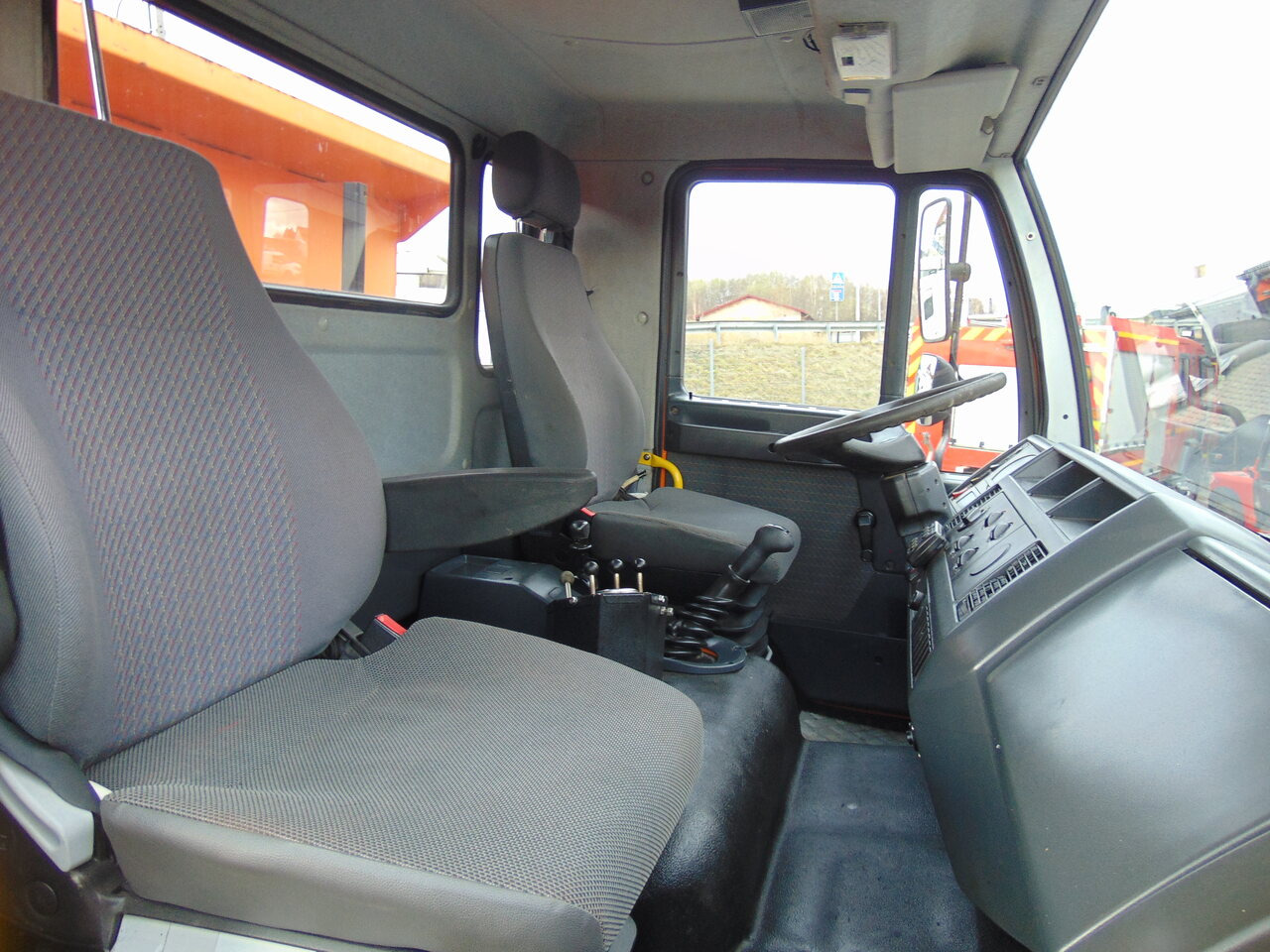 Лизинг на MAN 18-224 4x4 KIPER MAN 18-224 4x4 KIPER: слика 20 Лизинг на MAN 18-224 4x4 KIPER MAN 18-224 4x4 KIPER: слика 20