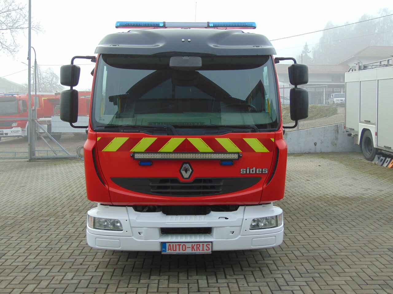 Противпожарен камион RENAULT Midlum 220DXi SIDES: слика 24