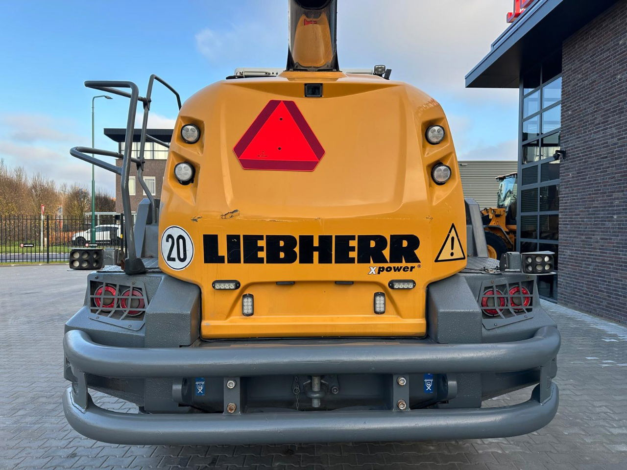 Liebherr L550 Xpower - Натоварувач на тркала: слика 2 Liebherr L550 Xpower - Натоварувач на тркала: слика 2
