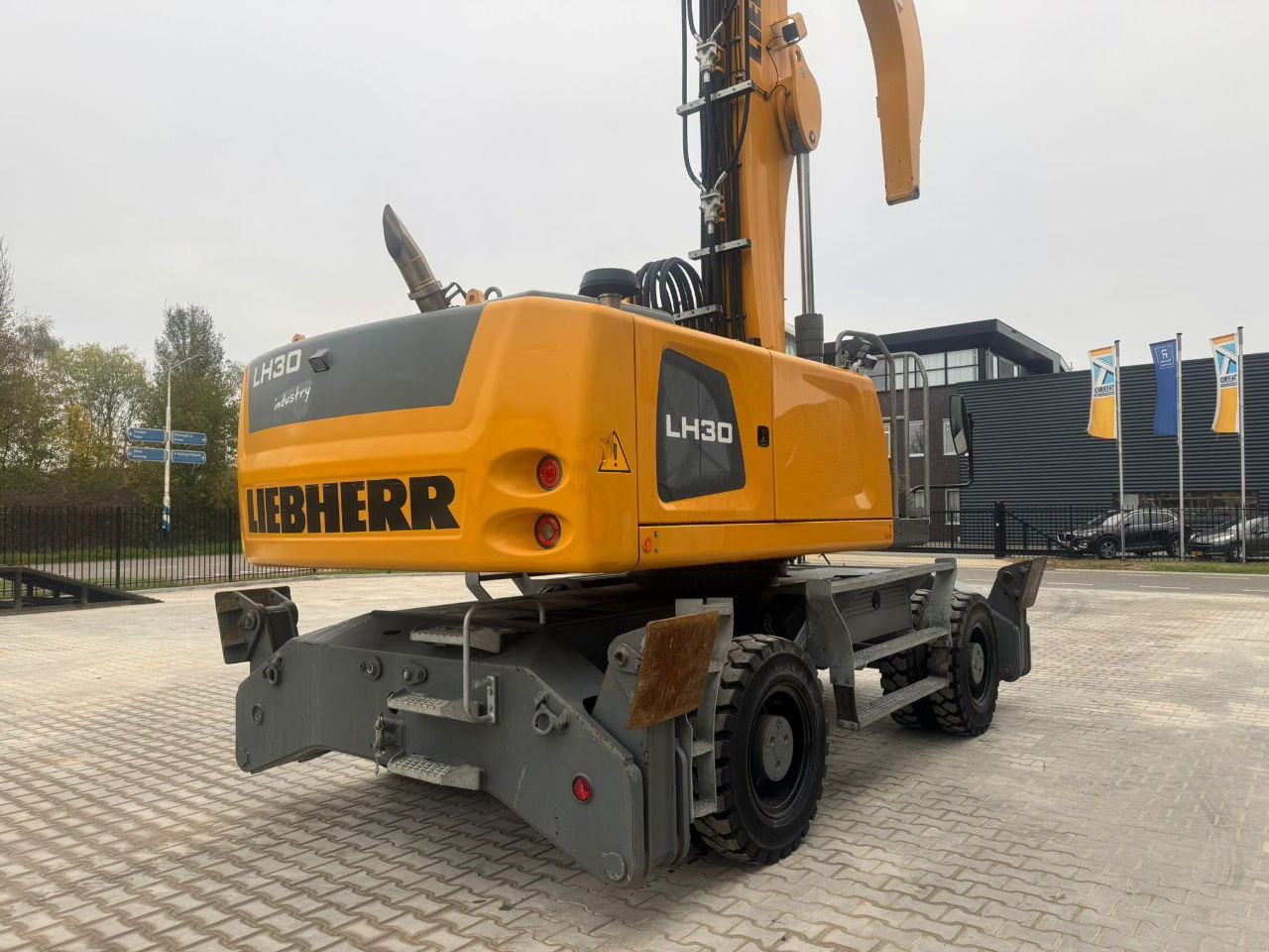 Liebherr LH30 - Багер за уривање: слика 3 Liebherr LH30 - Багер за уривање: слика 3