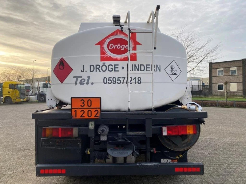 DAF 65CF-240 / FULL STEEL / POMP / 3 COMPARTIMENTS / 8350 LITER / ONLY:25969 KM / EURO-2 / MANUAL / GOOD CONDITION - Камион цистерна: слика 4 DAF 65CF-240 / FULL STEEL / POMP / 3 COMPARTIMENTS / 8350 LITER / ONLY:25969 KM / EURO-2 / MANUAL / GOOD CONDITION - Камион цистерна: слика 4