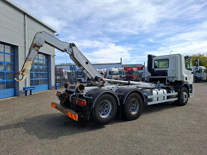 Камион со кука за подигање DAF CF85-410 / 6X2 / DEB / DALBY HOOK 15TON / AIRCO / ONLY:744381 KM / MANUAL / EURO-5 / 2012: слика 10