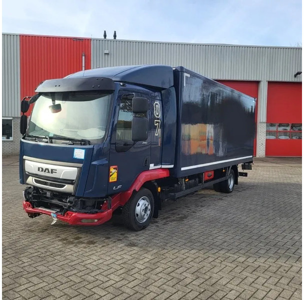 DAF LF 210 / ENGINE RUNNING / ONLY:120371 KM / PLATFORM:1000 KG / LWDS / AIRCO / AUTOMATIC / EURO-6 / 2022 - Камион сандучар: слика 1 DAF LF 210 / ENGINE RUNNING / ONLY:120371 KM / PLATFORM:1000 KG / LWDS / AIRCO / AUTOMATIC / EURO-6 / 2022 - Камион сандучар: слика 1