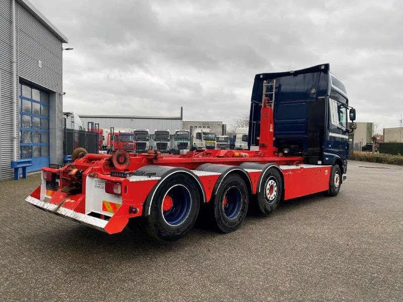 DAF XF106-530 8X2 / AJK HOOKLIFT 25000KG / 9 TON FRONT AXLE / NAVI / ONLY:612482 KM / SSC / AUTOMATIC / EURO-6 / 2019 - Камион со кука за подигање: слика 5 DAF XF106-530 8X2 / AJK HOOKLIFT 25000KG / 9 TON FRONT AXLE / NAVI / ONLY:612482 KM / SSC / AUTOMATIC / EURO-6 / 2019 - Камион со кука за подигање: слика 5