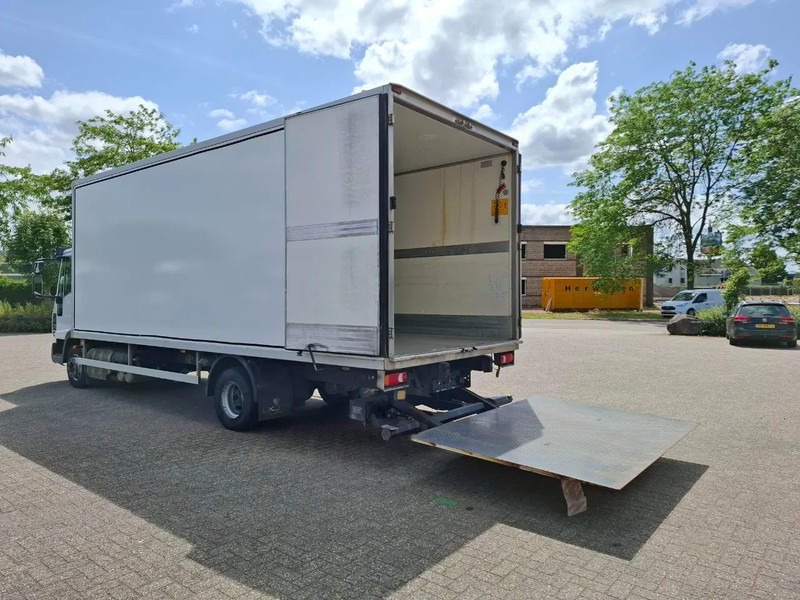 Iveco EuroCargo 120 / COOL TRUCK / CARRIER XARIOS 600 / PLATFORM 2000KG / ONLY:340634 KM / AIRCO / MANUAL / EURO-6 / 2014 - Изотермален камион: слика 3 Iveco EuroCargo 120 / COOL TRUCK / CARRIER XARIOS 600 / PLATFORM 2000KG / ONLY:340634 KM / AIRCO / MANUAL / EURO-6 / 2014 - Изотермален камион: слика 3