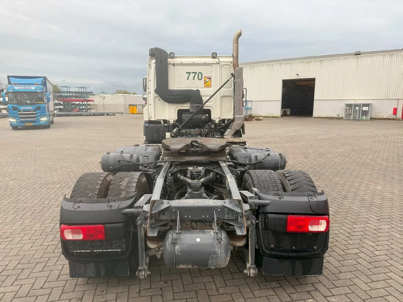 DAF CF480 / 6X4 / ENGINE RUNNING / INTARDER / HYDRAULICS / ONLY:87912 KM / FULL-AIR / DEB / ALCOA / LWDS / FRIDGE / AUTOMATIC / EURO - Камион влекач: слика 4 DAF CF480 / 6X4 / ENGINE RUNNING / INTARDER / HYDRAULICS / ONLY:87912 KM / FULL-AIR / DEB / ALCOA / LWDS / FRIDGE / AUTOMATIC / EURO - Камион влекач: слика 4