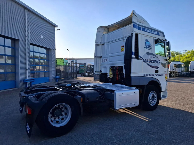 DAF XF106-460 / INTARDER / DEB / MANUAL / AIRCO / CLEAN TRUCK / EURO-6 / 2014 - Камион влекач: слика 5 DAF XF106-460 / INTARDER / DEB / MANUAL / AIRCO / CLEAN TRUCK / EURO-6 / 2014 - Камион влекач: слика 5