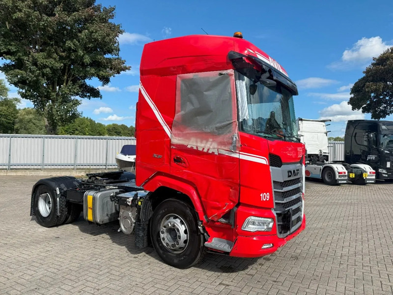 DAF XF450 FT / ENGINE RUNNING / ONLY:132521 KM / HYDRAULICS / DIGITAL DASH / DEB / HIGH CAB / AUTOMATIC / EURO-6 / 2024 - Камион влекач: слика 2 DAF XF450 FT / ENGINE RUNNING / ONLY:132521 KM / HYDRAULICS / DIGITAL DASH / DEB / HIGH CAB / AUTOMATIC / EURO-6 / 2024 - Камион влекач: слика 2