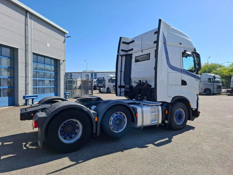 Iveco Stralis S-Way 510 / NL TRUCK / ONLY:469385 KM / TUV:19-07-2026 / LIFT+LENKACHSE / ACC / LWDS / FRIDGE / LEATHER / AUTOMATIC / EU - Камион влекач: слика 5 Iveco Stralis S-Way 510 / NL TRUCK / ONLY:469385 KM / TUV:19-07-2026 / LIFT+LENKACHSE / ACC / LWDS / FRIDGE / LEATHER / AUTOMATIC / EU - Камион влекач: слика 5