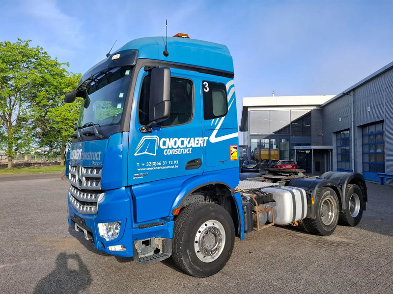 Mercedes-Benz Arocs 2851 / 6X4 / HYDRAULICS / BIG AXLE / ALCOA / AIRCO / AUTOMATIC / EURO-6 / 2015 - Камион влекач: слика 1 Mercedes-Benz Arocs 2851 / 6X4 / HYDRAULICS / BIG AXLE / ALCOA / AIRCO / AUTOMATIC / EURO-6 / 2015 - Камион влекач: слика 1