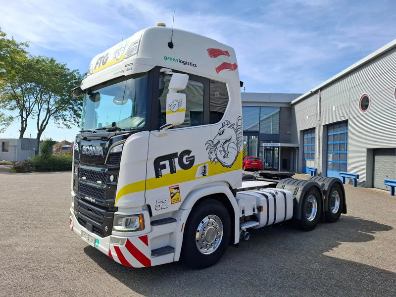 Scania NGS R650 V8 / 6X4 / RETARDER / 2X BIG AXLE / PARKCOOL / DOUBLE TANK / INLINER / FULL-AIR / ALCOA / LEATHER / NAVI / GEN2 V2 / EU - Камион влекач: слика 1 Scania NGS R650 V8 / 6X4 / RETARDER / 2X BIG AXLE / PARKCOOL / DOUBLE TANK / INLINER / FULL-AIR / ALCOA / LEATHER / NAVI / GEN2 V2 / EU - Камион влекач: слика 1