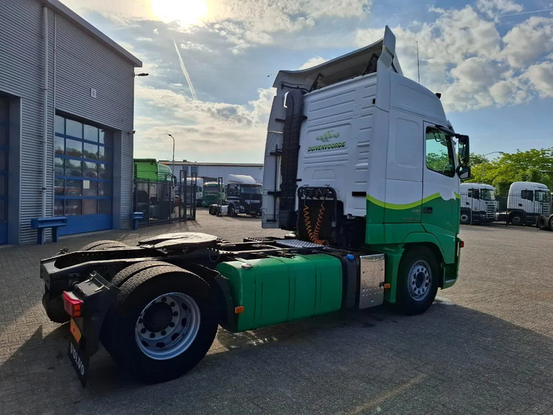 Volvo FH13-440 / NL TRUCK / AIRCO / WEBASTO PARKHEAT / AUTOMATIC / EURO-5 / 2007 - Камион влекач: слика 5 Volvo FH13-440 / NL TRUCK / AIRCO / WEBASTO PARKHEAT / AUTOMATIC / EURO-5 / 2007 - Камион влекач: слика 5