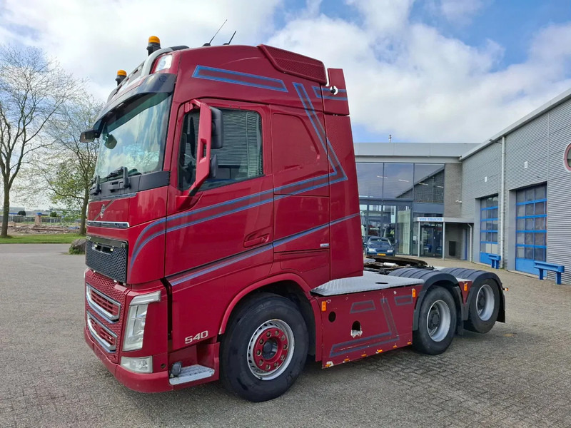 Volvo FH4-540 / 6X4 / BIG AXLE / HYDRAULICS / VEB+ / DYNAMIC STEERING / NAVI / ACC / LWDS / FULL-AIR / LEATHER / AUTOMATIC / EURO-6 / - Камион влекач: слика 1 Volvo FH4-540 / 6X4 / BIG AXLE / HYDRAULICS / VEB+ / DYNAMIC STEERING / NAVI / ACC / LWDS / FULL-AIR / LEATHER / AUTOMATIC / EURO-6 / - Камион влекач: слика 1