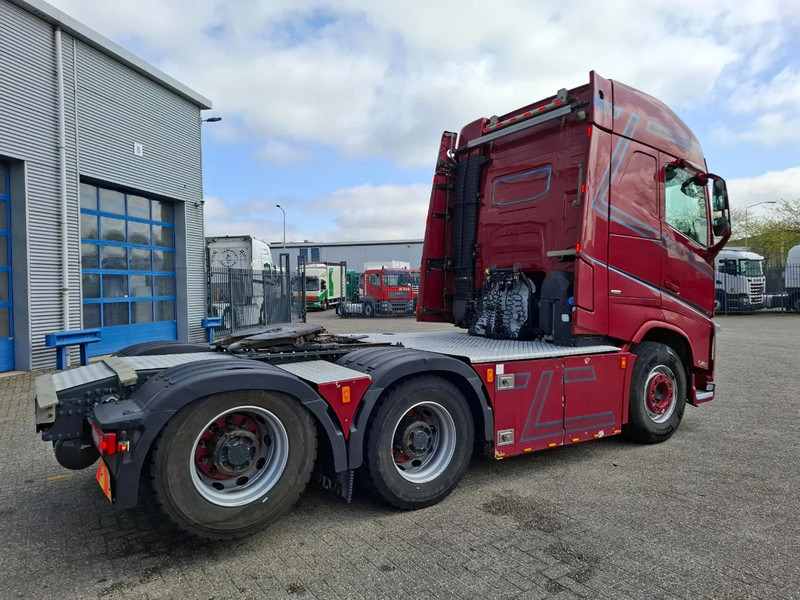 Volvo FH4-540 / 6X4 / BIG AXLE / HYDRAULICS / VEB+ / DYNAMIC STEERING / NAVI / ACC / LWDS / FULL-AIR / LEATHER / AUTOMATIC / EURO-6 / - Камион влекач: слика 5 Volvo FH4-540 / 6X4 / BIG AXLE / HYDRAULICS / VEB+ / DYNAMIC STEERING / NAVI / ACC / LWDS / FULL-AIR / LEATHER / AUTOMATIC / EURO-6 / - Камион влекач: слика 5