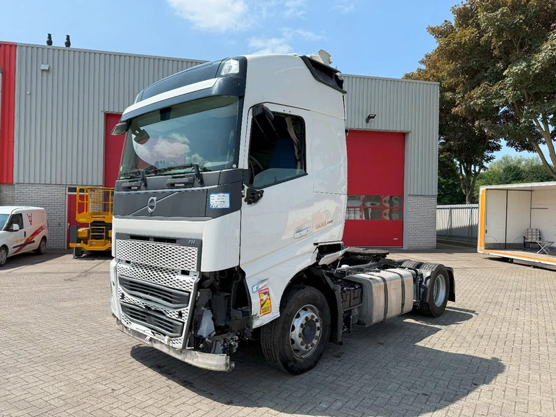 Volvo FH5-500 / ENGINE RUNNING / TURBO COMPOUND / ONLY:434243 KM / VEB+ / PARKCOOL / DOUBLE TANK / EURO-6 / 2021 - Камион влекач: слика 1 Volvo FH5-500 / ENGINE RUNNING / TURBO COMPOUND / ONLY:434243 KM / VEB+ / PARKCOOL / DOUBLE TANK / EURO-6 / 2021 - Камион влекач: слика 1