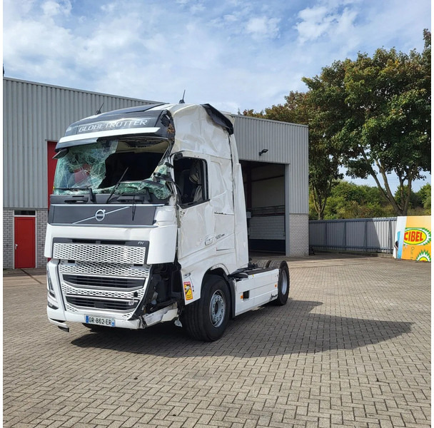 Volvo FH5-500 / ENGINE RUNNING / VEB+ / I-PARKCOOL / ONLY:349717 KM / TURBO COMPOUND / ACC / LWDS / SIDESKIRTS / AUTOMATIC / EURO-6 / - Камион влекач: слика 1 Volvo FH5-500 / ENGINE RUNNING / VEB+ / I-PARKCOOL / ONLY:349717 KM / TURBO COMPOUND / ACC / LWDS / SIDESKIRTS / AUTOMATIC / EURO-6 / - Камион влекач: слика 1