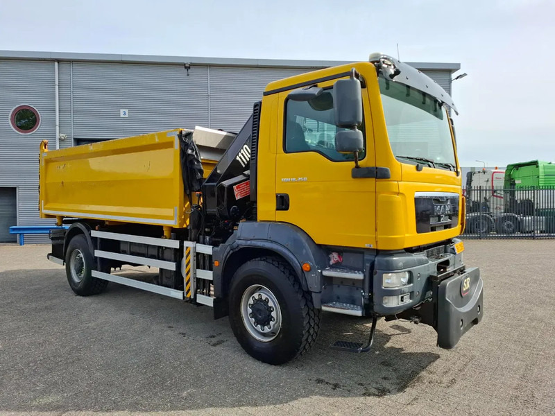 MAN TGM 18.250 / 4X4 / NL TRUCK / TUV:30-04-2026 / 118783 KM / HMF 1110 K2 / ROTATOR / GOOD TYRES / FULL-STEEL / DRUM BRAKES / MANUA - Кипер, Камион со кран: слика 4 MAN TGM 18.250 / 4X4 / NL TRUCK / TUV:30-04-2026 / 118783 KM / HMF 1110 K2 / ROTATOR / GOOD TYRES / FULL-STEEL / DRUM BRAKES / MANUA - Кипер, Камион со кран: слика 4