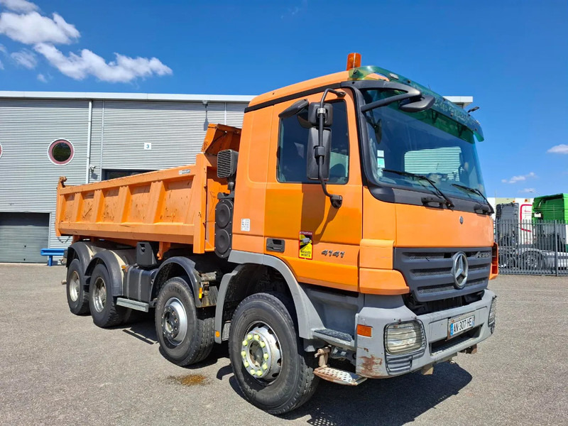 Mercedes-Benz Actros 4141 / 3SIDE MEILLER TIPPER / FULL-STEEL / DRUM BRAKES / ONLY:535937 KM / 2XSTEERING AXLE / AIRCO / AUTOMATIC / EURO-3 / - Кипер: слика 4 Mercedes-Benz Actros 4141 / 3SIDE MEILLER TIPPER / FULL-STEEL / DRUM BRAKES / ONLY:535937 KM / 2XSTEERING AXLE / AIRCO / AUTOMATIC / EURO-3 / - Кипер: слика 4