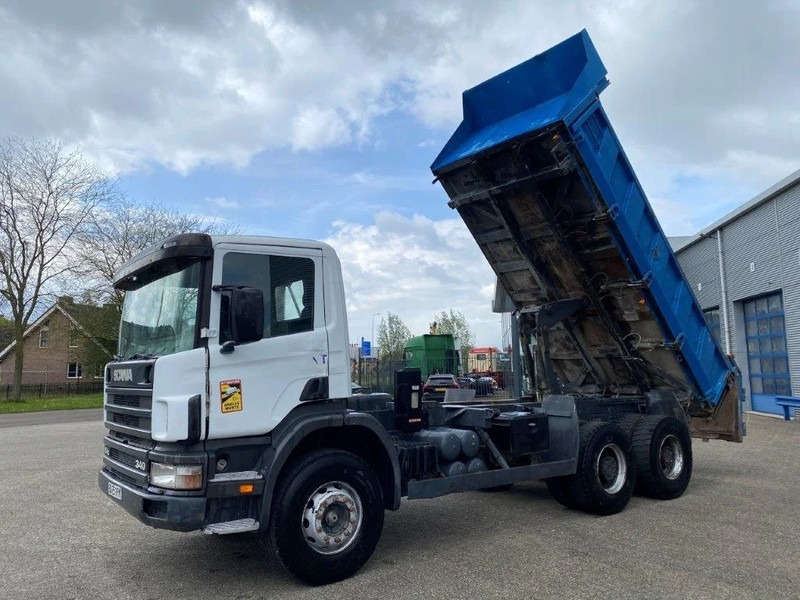 Scania 114-340 / 6X4 / 2 SIDE TIPPER / BIG AXLE / FULL-STEEL / DRUM BRAKES / MANUAL / 1999 - Кипер: слика 2 Scania 114-340 / 6X4 / 2 SIDE TIPPER / BIG AXLE / FULL-STEEL / DRUM BRAKES / MANUAL / 1999 - Кипер: слика 2