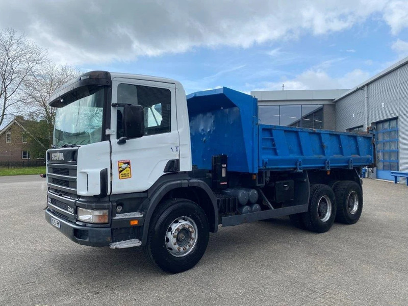 Scania 114-340 / 6X4 / 2 SIDE TIPPER / BIG AXLE / FULL-STEEL / DRUM BRAKES / MANUAL / 1999 - Кипер: слика 1 Scania 114-340 / 6X4 / 2 SIDE TIPPER / BIG AXLE / FULL-STEEL / DRUM BRAKES / MANUAL / 1999 - Кипер: слика 1