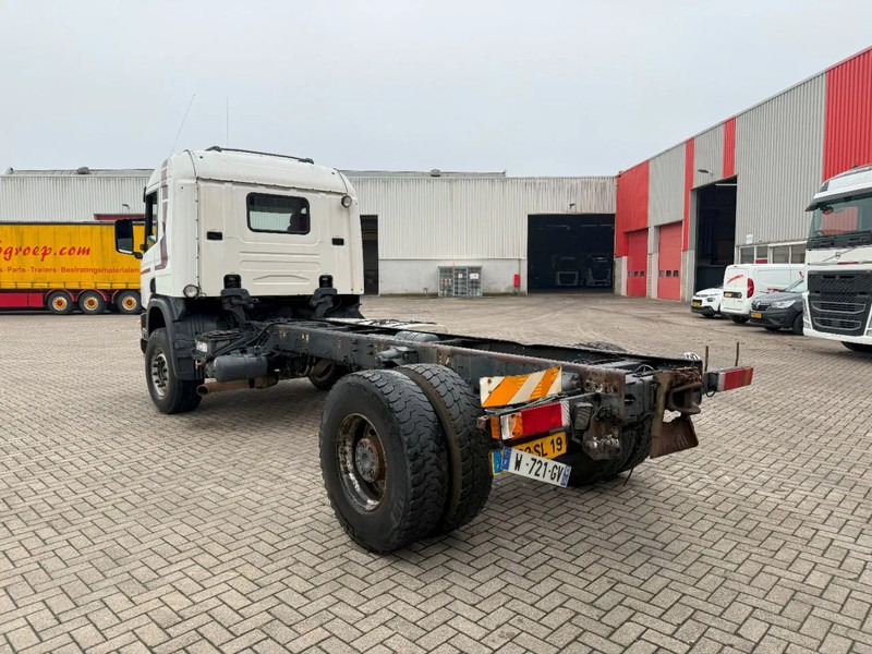 Scania 124-420 / ENGINE RUNNING / RETARDER / BIG AXLE / FULL-STEEL / ONLY: 540918 KM / OLD TACHO / AIRCO / MANUAL / EURO-3 / 2002 - Камион со кабинска шасија: слика 3 Scania 124-420 / ENGINE RUNNING / RETARDER / BIG AXLE / FULL-STEEL / ONLY: 540918 KM / OLD TACHO / AIRCO / MANUAL / EURO-3 / 2002 - Камион со кабинска шасија: слика 3
