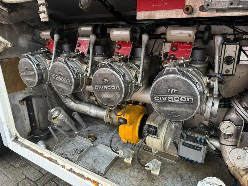 Лизинг на Scania R480 / ENGINE RUNING / RETARDER / 4 COMPARTIMENTS / 18000 LITER TOTAAL / LIFT+LENKACHSE / AUTOMATIC / EURO-5 / 2009 Scania R480 / ENGINE RUNING / RETARDER / 4 COMPARTIMENTS / 18000 LITER TOTAAL / LIFT+LENKACHSE / AUTOMATIC / EURO-5 / 2009: слика 15