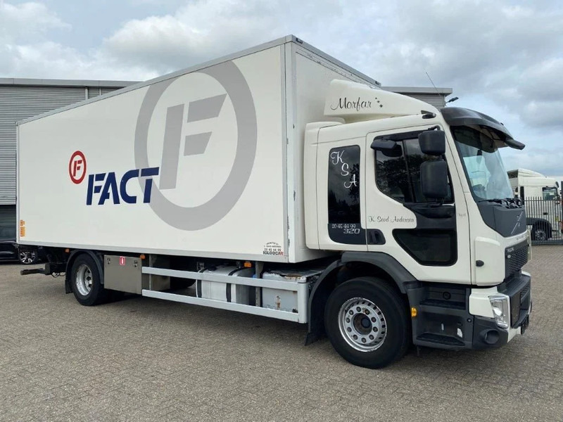 Volvo FE320 ONLY-463904-KM / CLOSED BOX / LOAD LIFT / AUTOMATIC / SIDE DOORS / EURO-6 / 2014 - Камион сандучар: слика 2 Volvo FE320 ONLY-463904-KM / CLOSED BOX / LOAD LIFT / AUTOMATIC / SIDE DOORS / EURO-6 / 2014 - Камион сандучар: слика 2