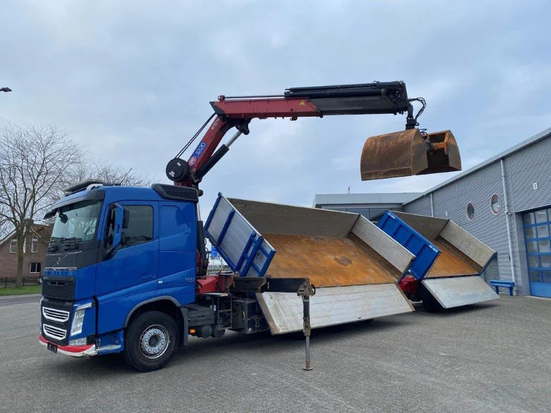 Volvo FH4-500 / HMF 3220K-RC / REMOTE / ROTATOR / 3SIDE TIPPER / DYNAMIC STEERING / ONLY:302623 KM / AUTOMATIC / EURO-6 / 2017 - Камион со кран: слика 2 Volvo FH4-500 / HMF 3220K-RC / REMOTE / ROTATOR / 3SIDE TIPPER / DYNAMIC STEERING / ONLY:302623 KM / AUTOMATIC / EURO-6 / 2017 - Камион со кран: слика 2