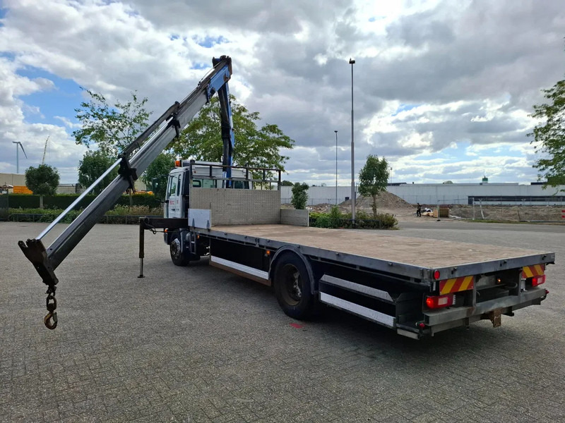 Volvo FL6-220 / HMF 910 / REMOTE / ONLY:493620 KM / AIRCO / FULL-AIR / MANUAL / EURO-3 / 2003 - Камион со кран: слика 3 Volvo FL6-220 / HMF 910 / REMOTE / ONLY:493620 KM / AIRCO / FULL-AIR / MANUAL / EURO-3 / 2003 - Камион со кран: слика 3